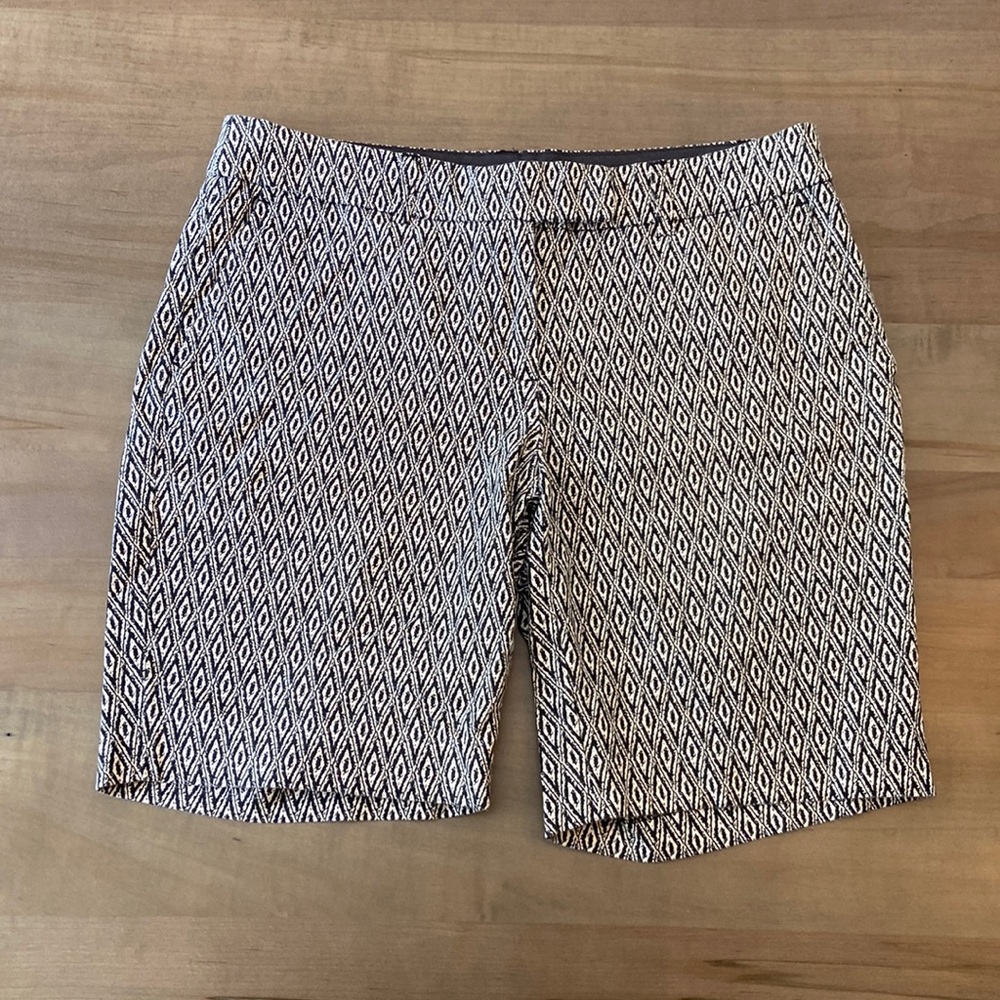 Business Casual Bermuda shorts